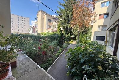 Apartament cu 4 camere semidecomandat în Ultracentral - 1