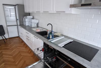 Casă cu etaj de vânzare, 5 camere, 2 băi, Dâmbu Rotund zona strada Livezeni - 6