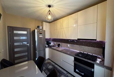 Apartament cu 3 camere decomandat în Metalurgiei - 8