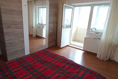 Apartament cu 3 camere decomandat în ICIL - 7