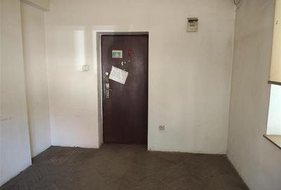 Apartament cu 3 camere nedecomandat în Parcul Carol - 6