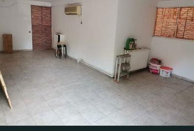 Spațiu comercial, de 75 mp, în Central - 1