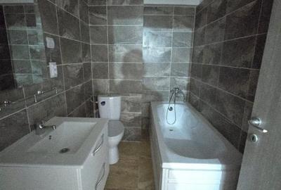 Apartament cu 2 camere decomandat în Galata - 3