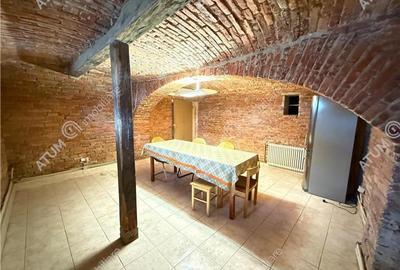 Casa cu 9 camere 300 mp utili zona Turnisor in Sibiu - 32