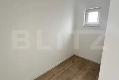 Casă cu 4 camere cu Teren 500 Mp în Central - 1