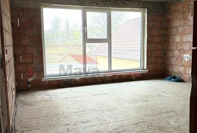 Casă cu 4 camere cu Teren 900 Mp în Uriu - 16