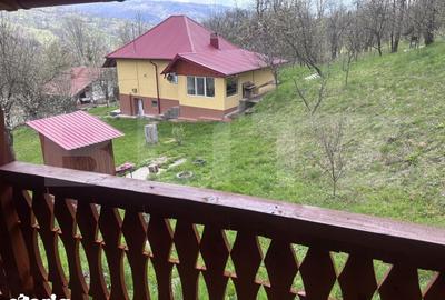 Casă cu 4 camere cu Teren 2108 Mp în Central - 9