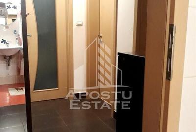 Apartament cu 2 camere decomandat, mobilat în Circumvalațiunii - 8