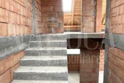 Casa 7 camere de vanzare in Salicea - 8