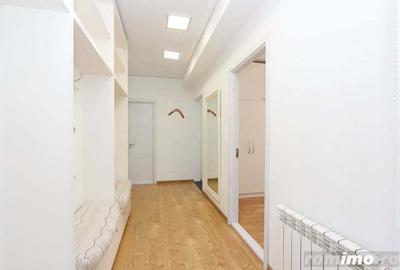 Garsonieră în P-ța Victoriei