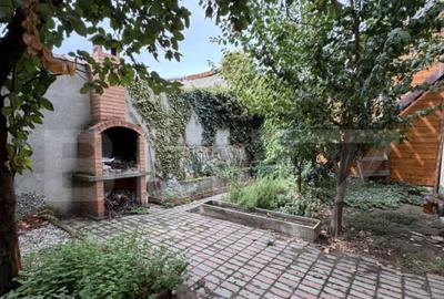 Casa cu curte si garaj, 2 dormitoare, mobilata utilata, Bres - 8