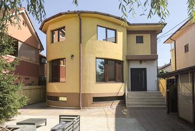 Vila D+P+1E cu 7 camere in Eforie Nord - ideal investitie