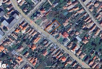 Casă cu 8 camere cu Teren 946 Mp în Central - 1