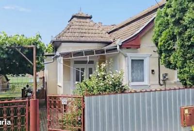 Casă cu 3 camere în Tritenii de Jos - 1