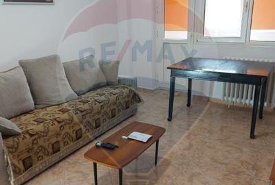 Apartament cu 2 camere semidecomandat, mobilat în Moșilor