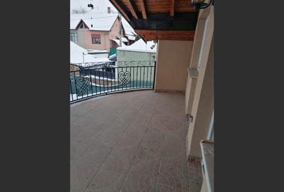 Casă cu 3 camere cu Canalizare în Central - 22