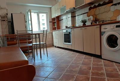 Apartament cu 3 camere decomandat în Sebastian - 9