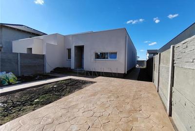 Duplex superb - toate utilitatile - finisaje moderne - 90 mp utili. - 2