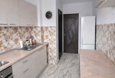 Apartament cu 2 camere semidecomandat în Micro 16 - 8