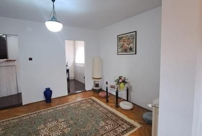 Apartament cu 2 camere decomandat în Medicină - 2