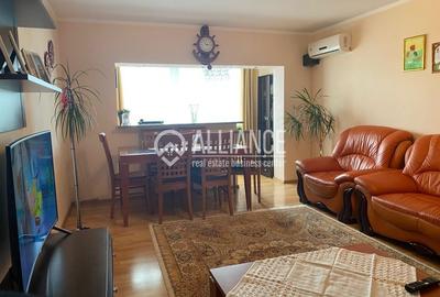 Apartament cu 4 camere decomandat în Inel II
