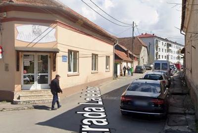 Spațiu comercial, de 45 mp, în Central - 1