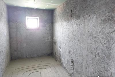 Casă cu Teren 1400 Mp în Mărăcineni - 2