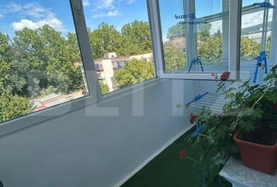 Apartament cu 2 camere, 54 mp, zona Uniri - 8