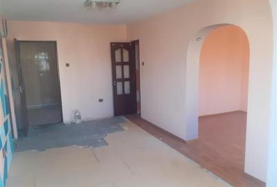 Apartament cu 4 camere semidecomandat în Obor - 3