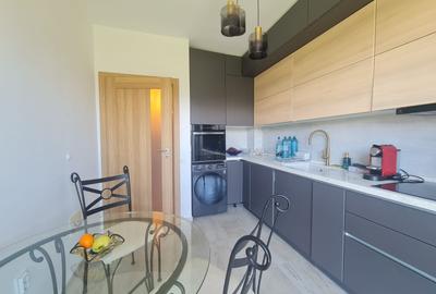 Apartament cu 3 camere în Tractorul - 3