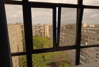 De vanzare Apartament 3 camere Tineretului, central - 2