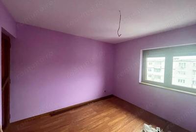 Vanzare apartament 3 camere, situat in Rovinari, Aleea Mesteacanului - 4