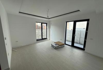 Casă cu 4 camere în Central - 2