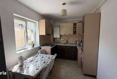 Apartament cu 3 camere în Sud