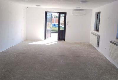 Spațiu comercial, de 60 mp, în Central - 5