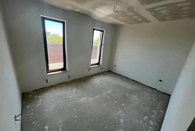 Casa Cumpana intabulata ?i conectata la toate utilita?ile - 5