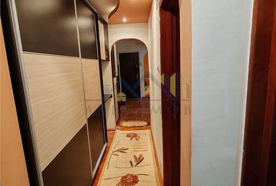 Apartament cu 3 camere decomandat în Unirii Sud - 1