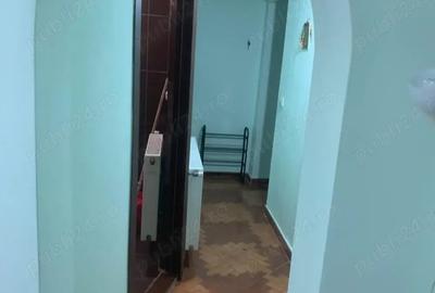 Apartament cu 3 camere semidecomandat în Central - 6
