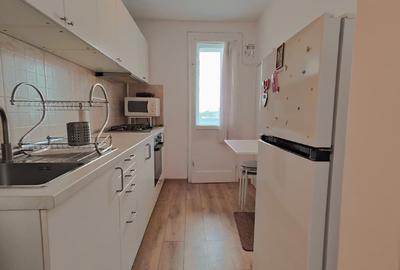 Apartament cu 3 camere semidecomandat, mobilat în Ștefan cel Mare - 1