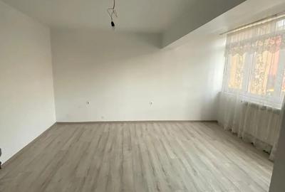Apartament de vanzare cu garaj si afacere (bar) - 3