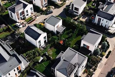 Casă cu 4 camere cu Teren 250 Mp în Ulmi - 10
