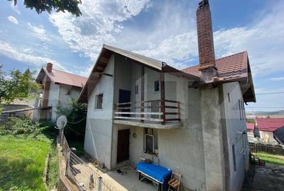 Casa 200mp utili, teren generos 3100mp, Com Miroslava Iasi