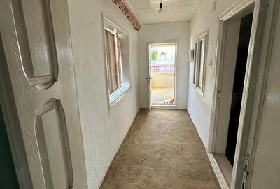 Casă cu 6 camere cu Teren 2000 Mp în Tătăranu - 3