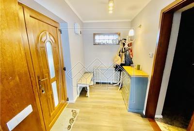 Casa de vanzare in Sibiu - 4 camere si 2 bai - cu piscina - 16