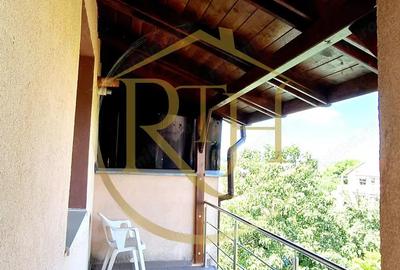 Oferim spre inchiriere, Apartament spatios, 4 camere, pentru locuit sau Firme - 1