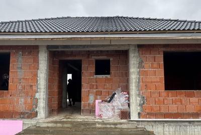 Casă cu 3 camere în Mărtinești - 5