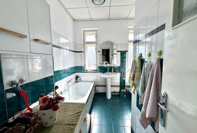 Apartament cu 3 camere decomandat, mobilat în Central - 13