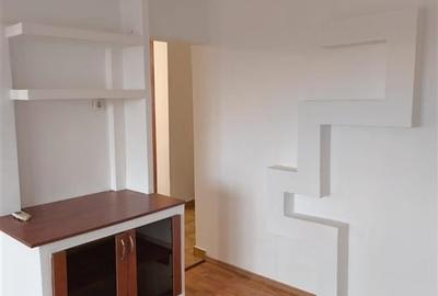 Apartament decomandat 51mp , doua balcoane, Mihai Bravu - 12