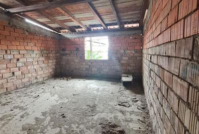 Casă cu 4 camere cu Teren 284 Mp în Iorga - 7