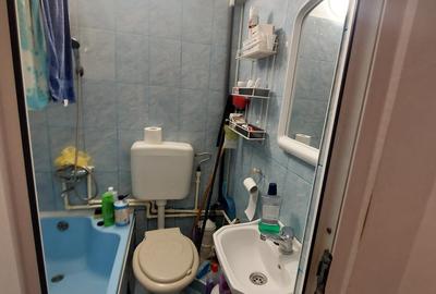 Apartament 2 camere, etaj 4/4, zona Școala 8 Constanța - 5